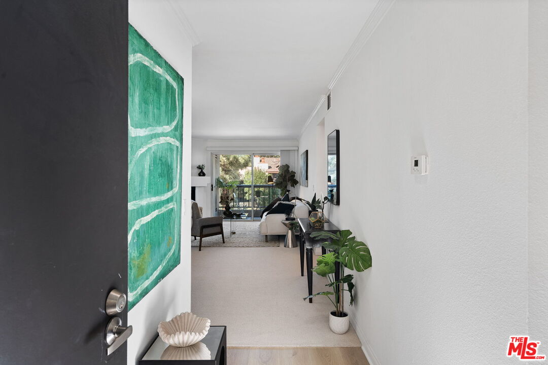 21550 Burbank Blvd Unit: 207