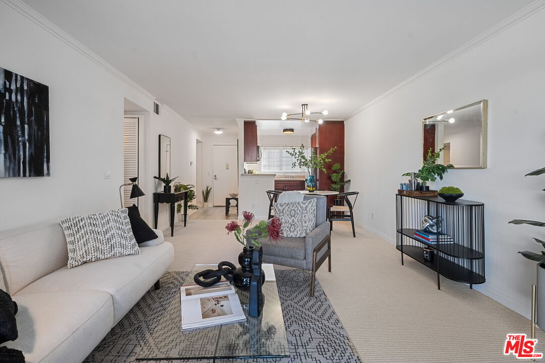 21550 Burbank Blvd Unit: 207