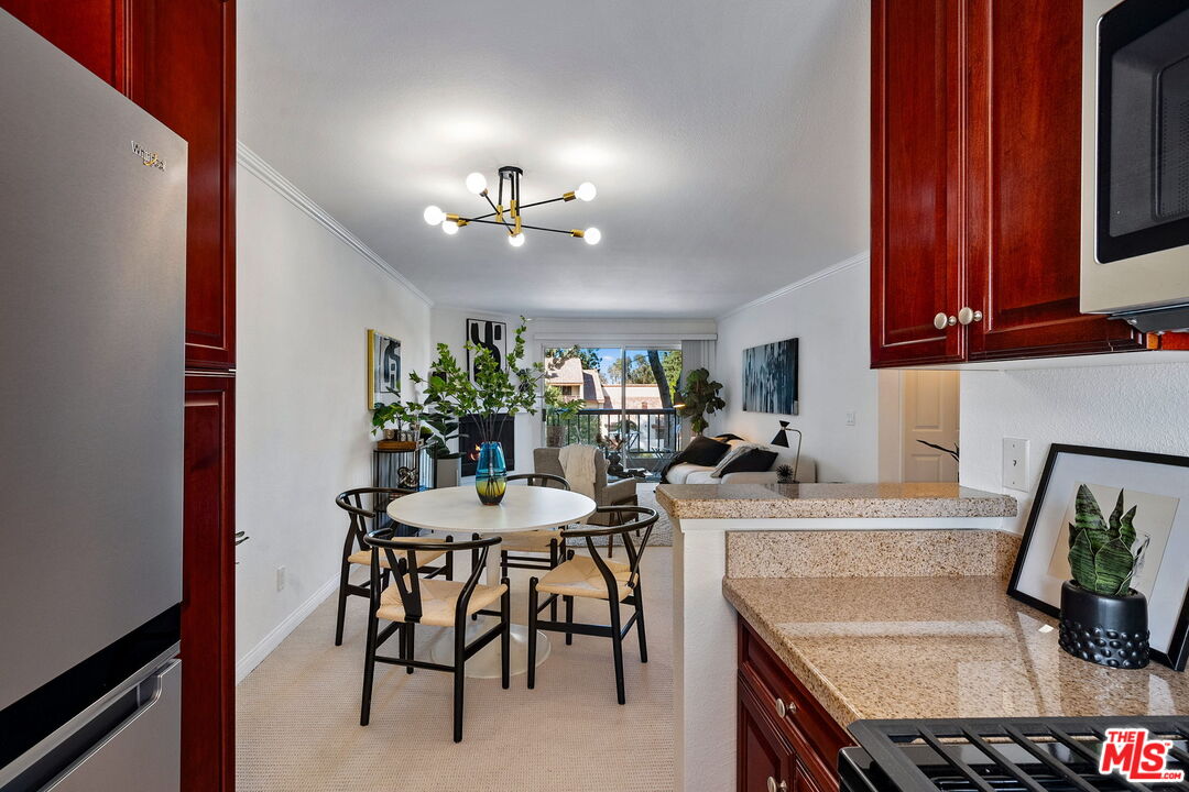 21550 Burbank Blvd Unit: 207