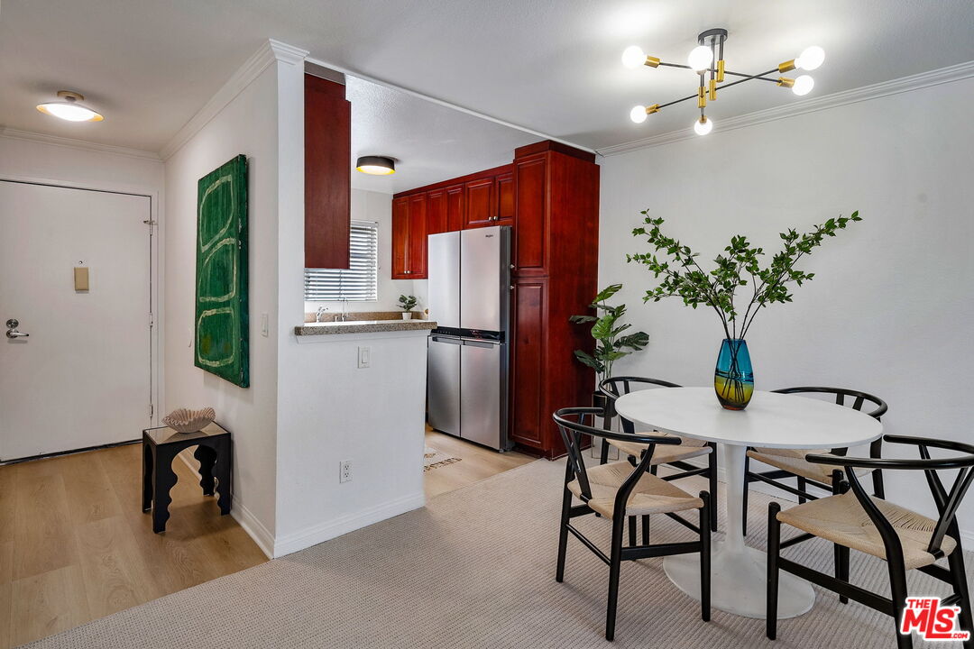 21550 Burbank Blvd Unit: 207