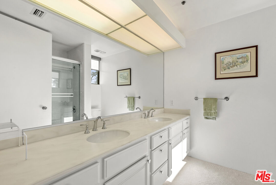 2102 Century Park Ln Unit: 215