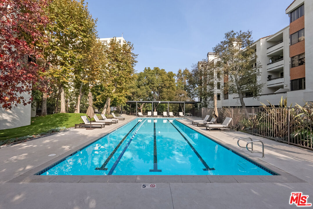 2102 Century Park Ln Unit: 215