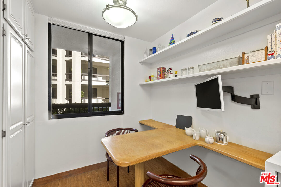 2102 Century Park Ln Unit: 215