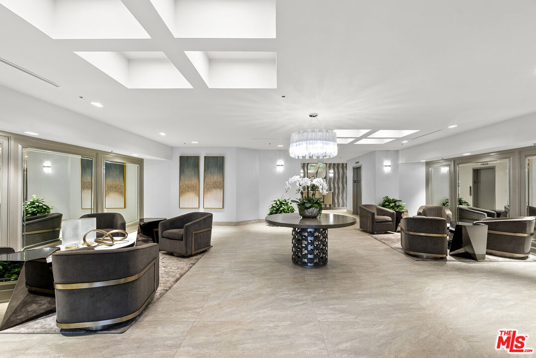 2102 Century Park Ln Unit: 215