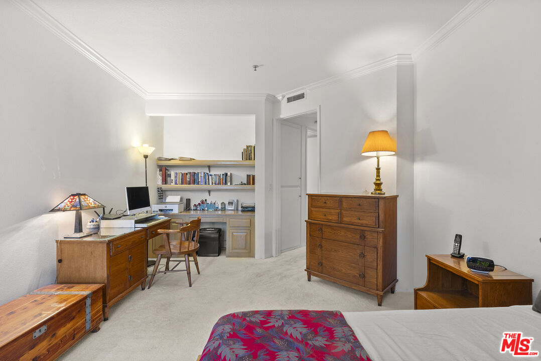 2102 Century Park Ln Unit: 215