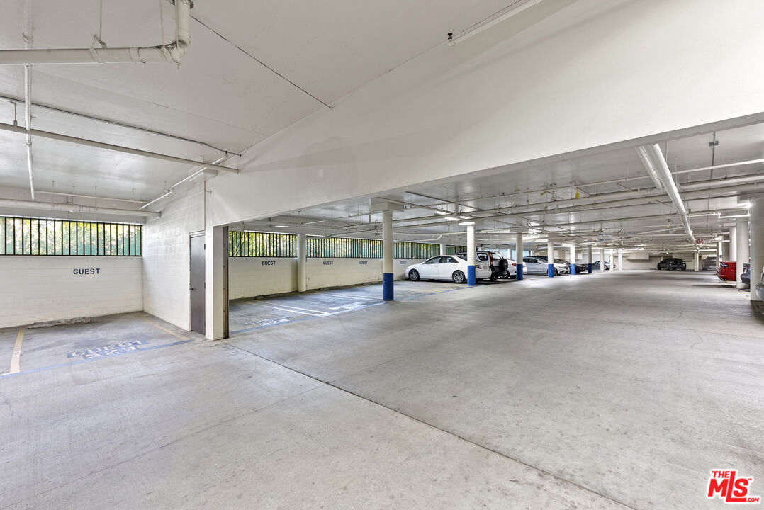 2102 Century Park Ln Unit: 215