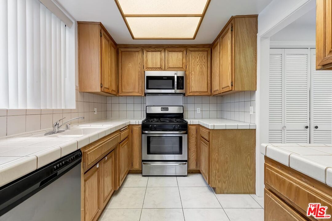 10475 Eastborne Ave Unit: 107