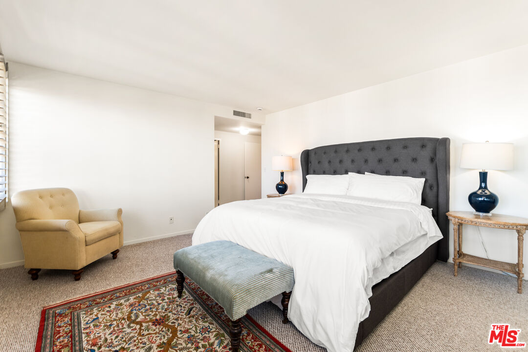 875 Comstock Ave Unit: 14B