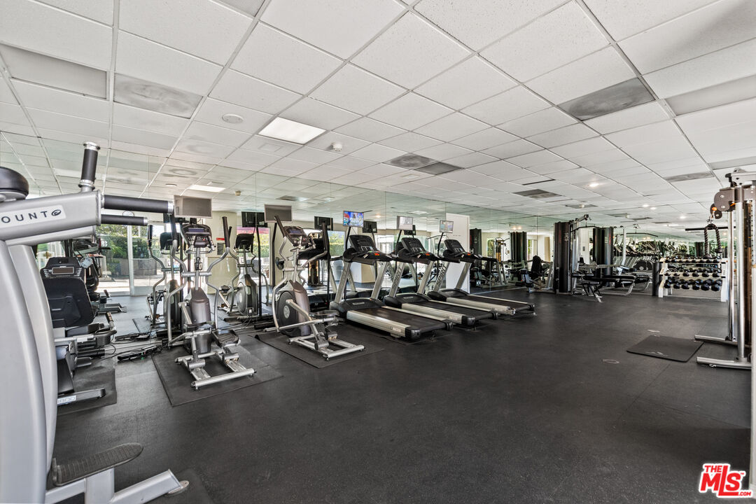 875 Comstock Ave Unit: 14B