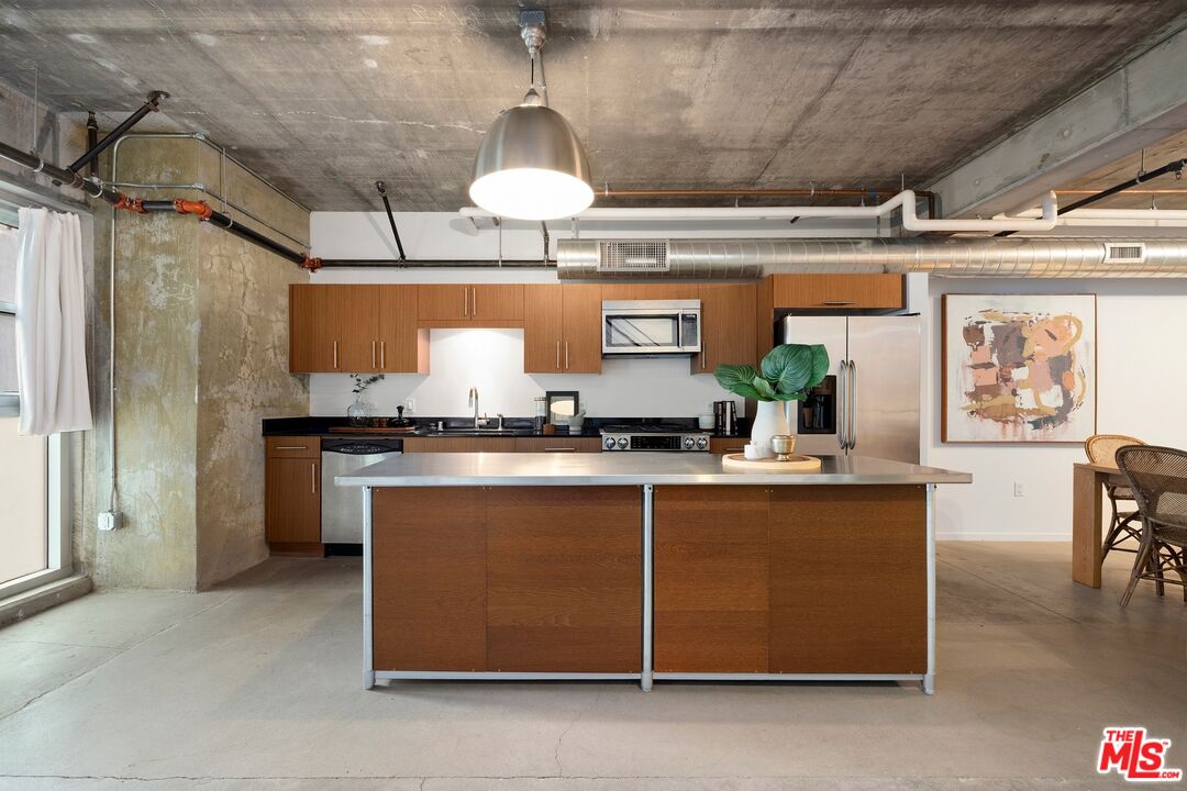 510 S Hewitt St Unit: 114