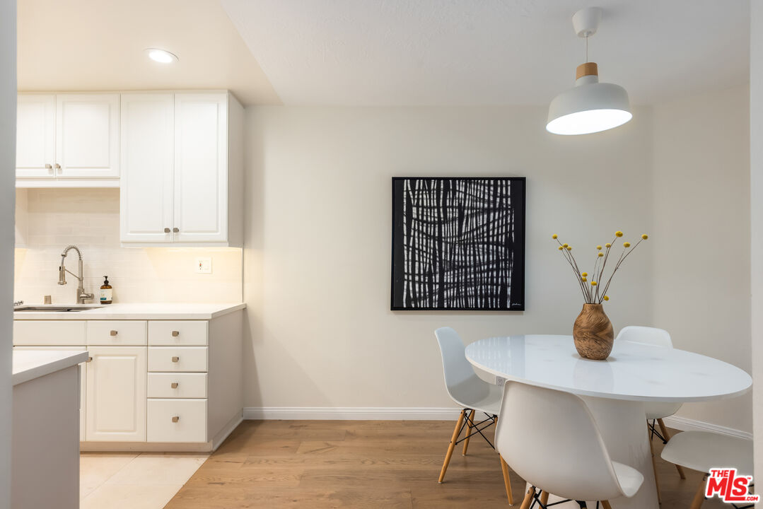 222 7th St Unit: 112