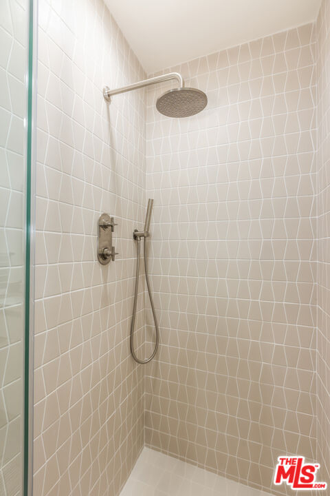 222 7th St Unit: 112