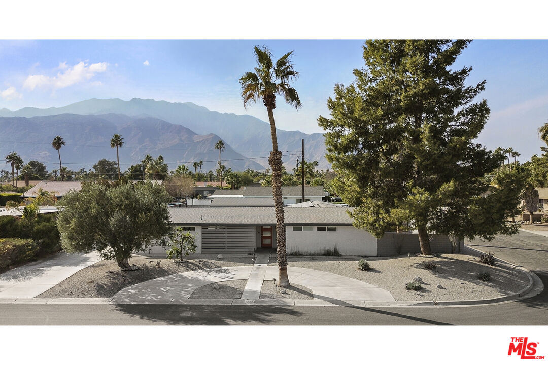 2393 N San Clemente Rd