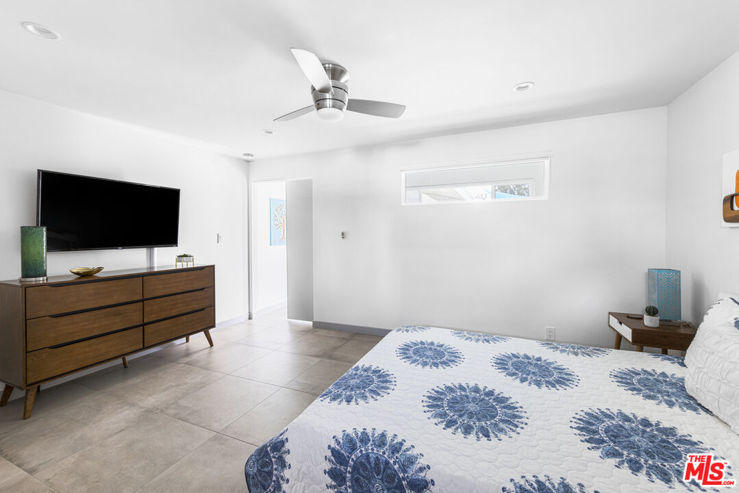 2393 N San Clemente Rd