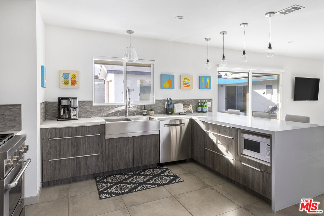 2393 N San Clemente Rd