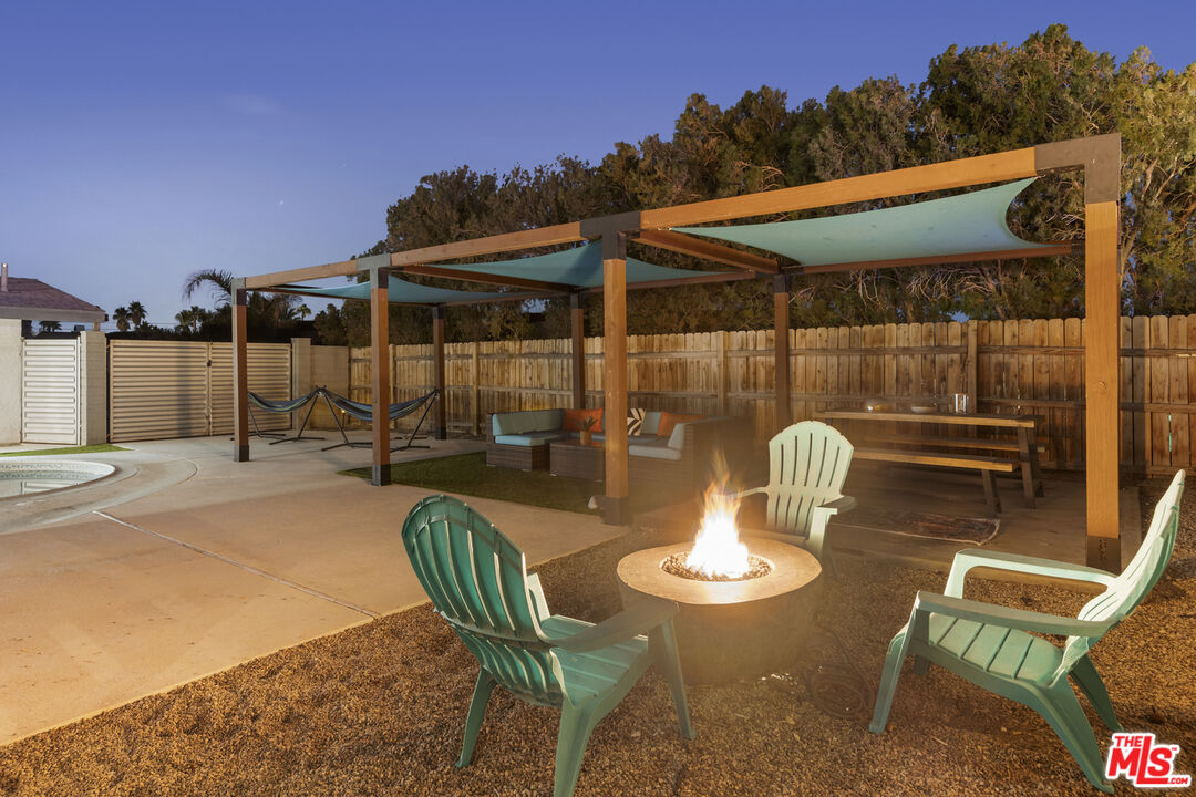 2393 N San Clemente Rd