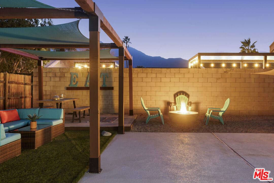 2393 N San Clemente Rd