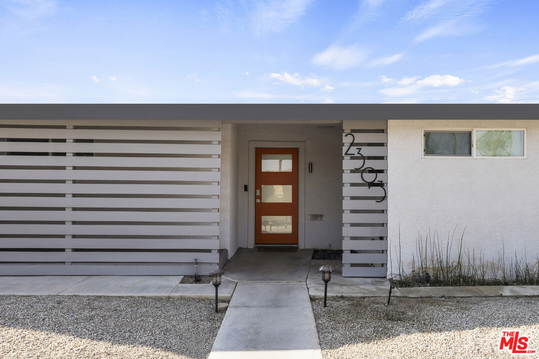 2393 N San Clemente Rd