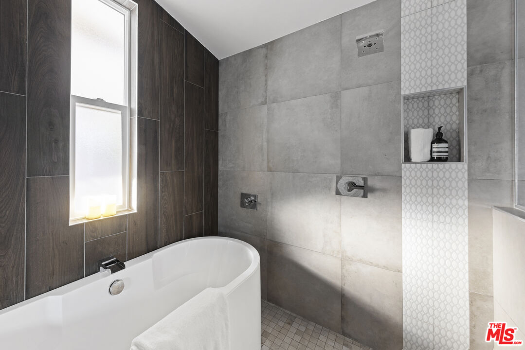 2393 N San Clemente Rd