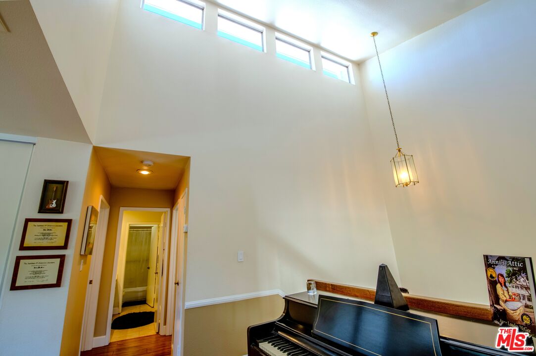 10050 Melinda Way Unit: 6