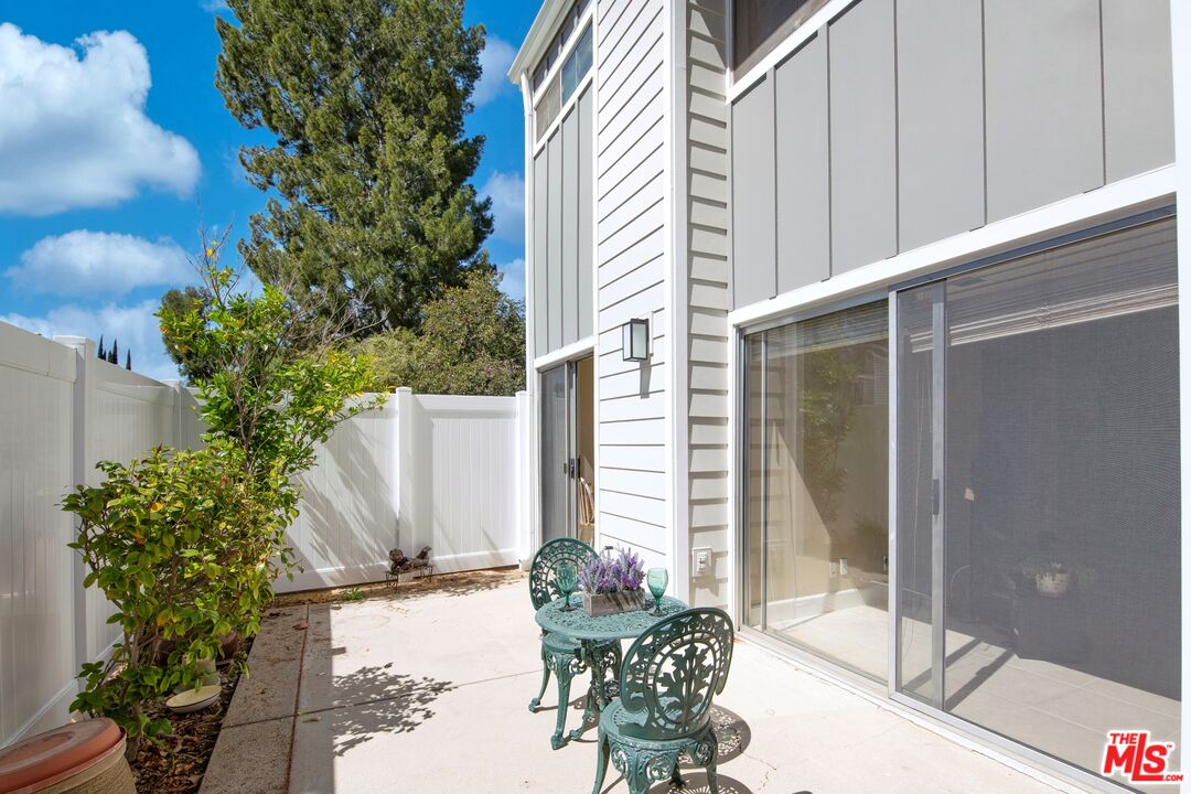 10050 Melinda Way Unit: 6