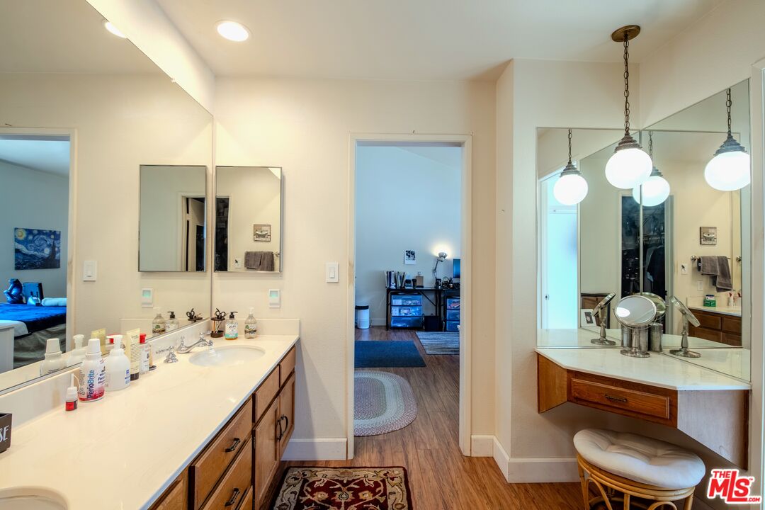 10050 Melinda Way Unit: 6