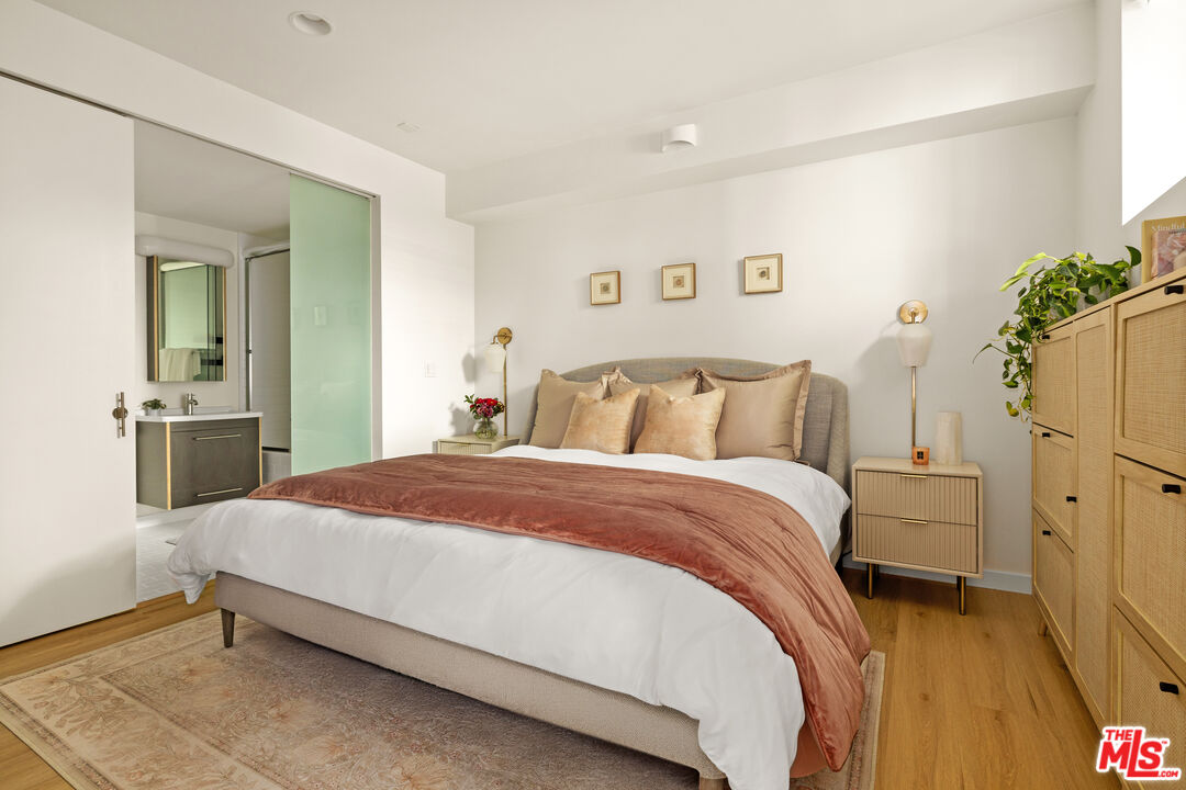 1322 N Detroit St Unit: 3