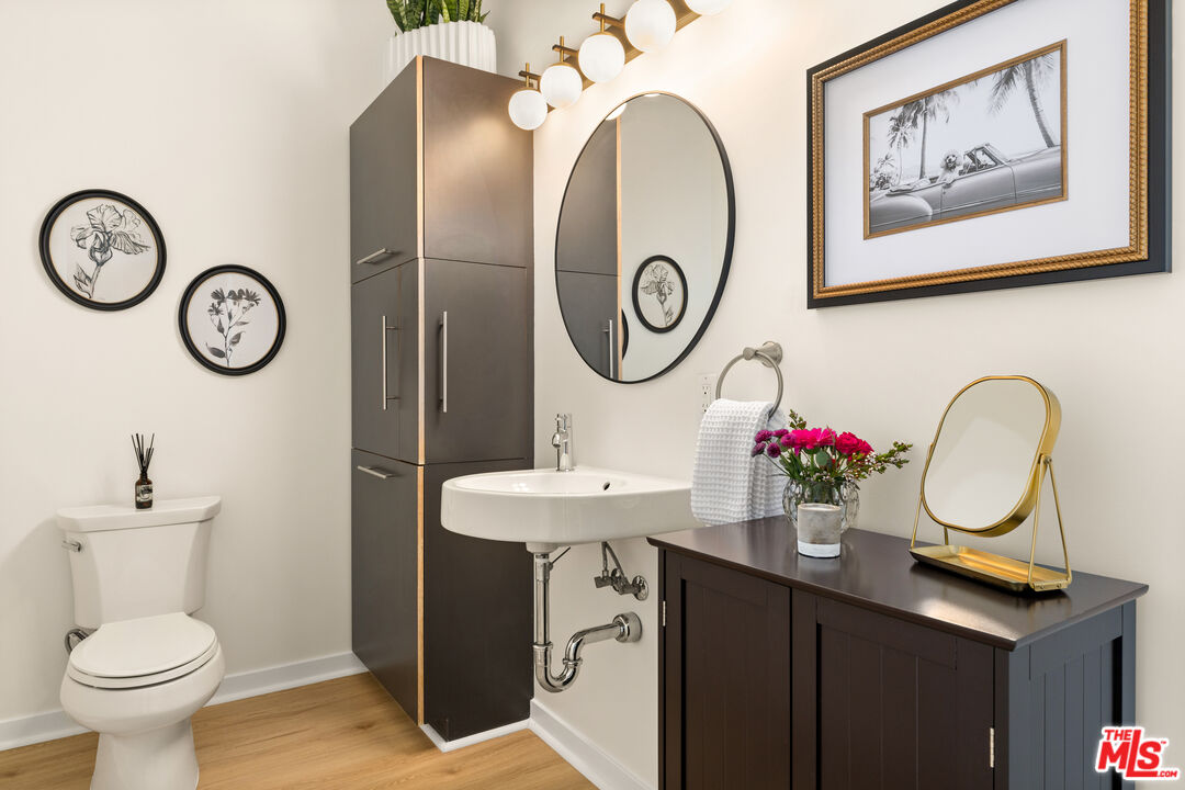 1322 N Detroit St Unit: 3