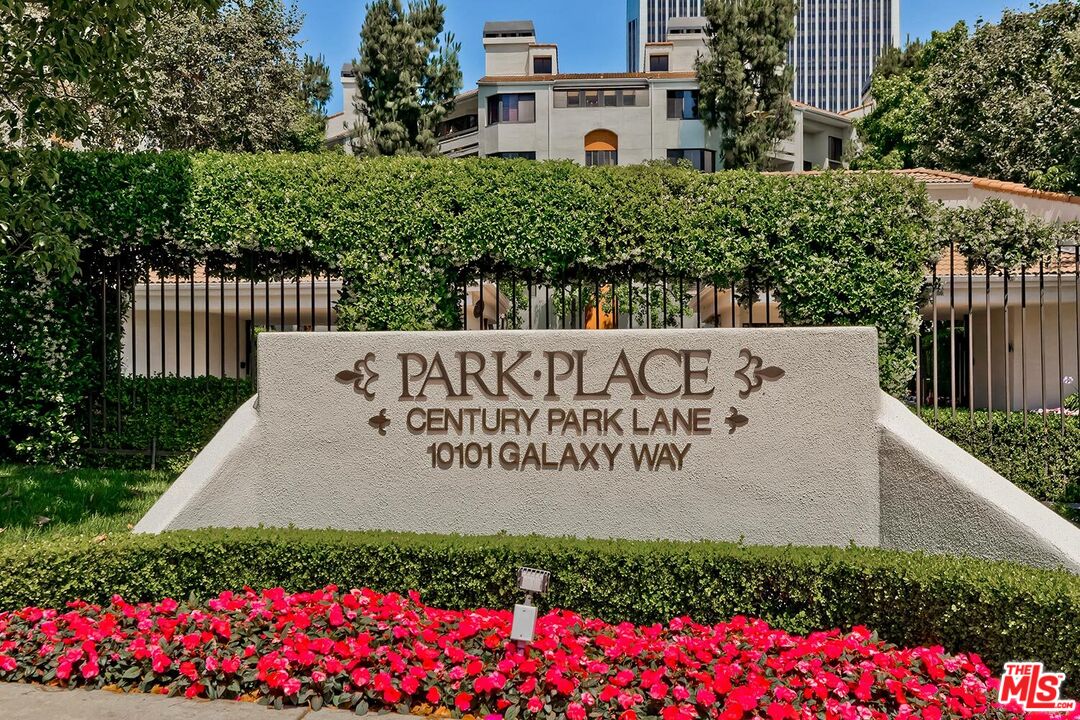 2131 Century Park Ln Unit: 314