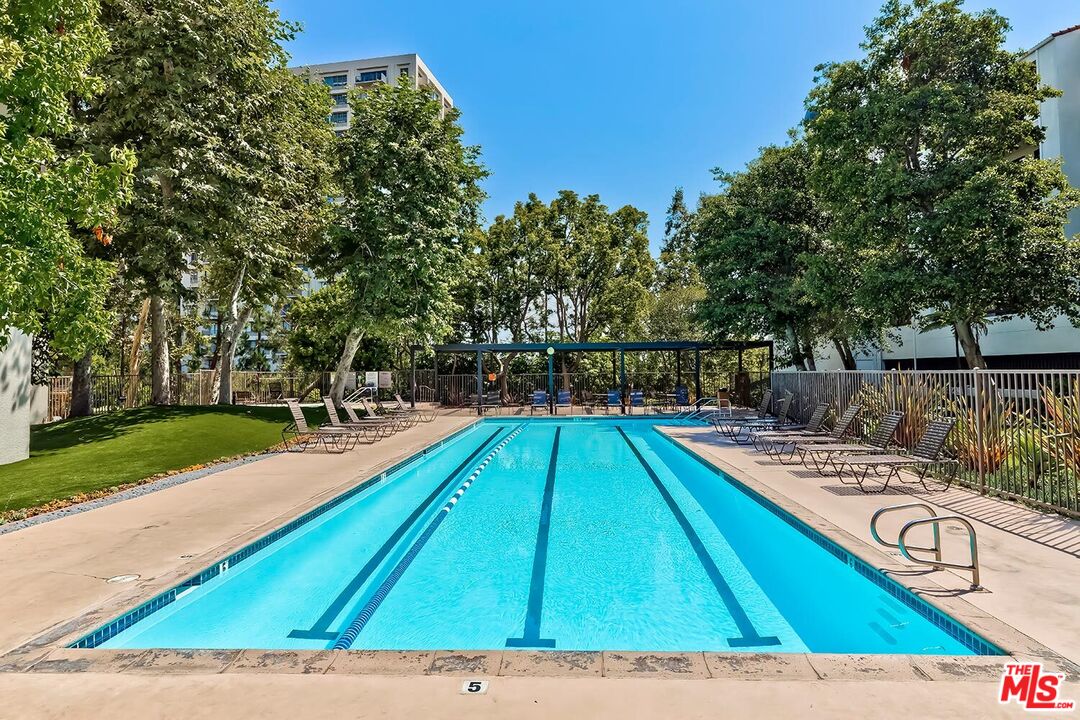 2131 Century Park Ln Unit: 314