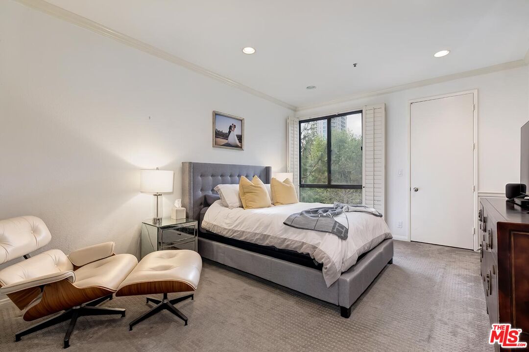 2131 Century Park Ln Unit: 314