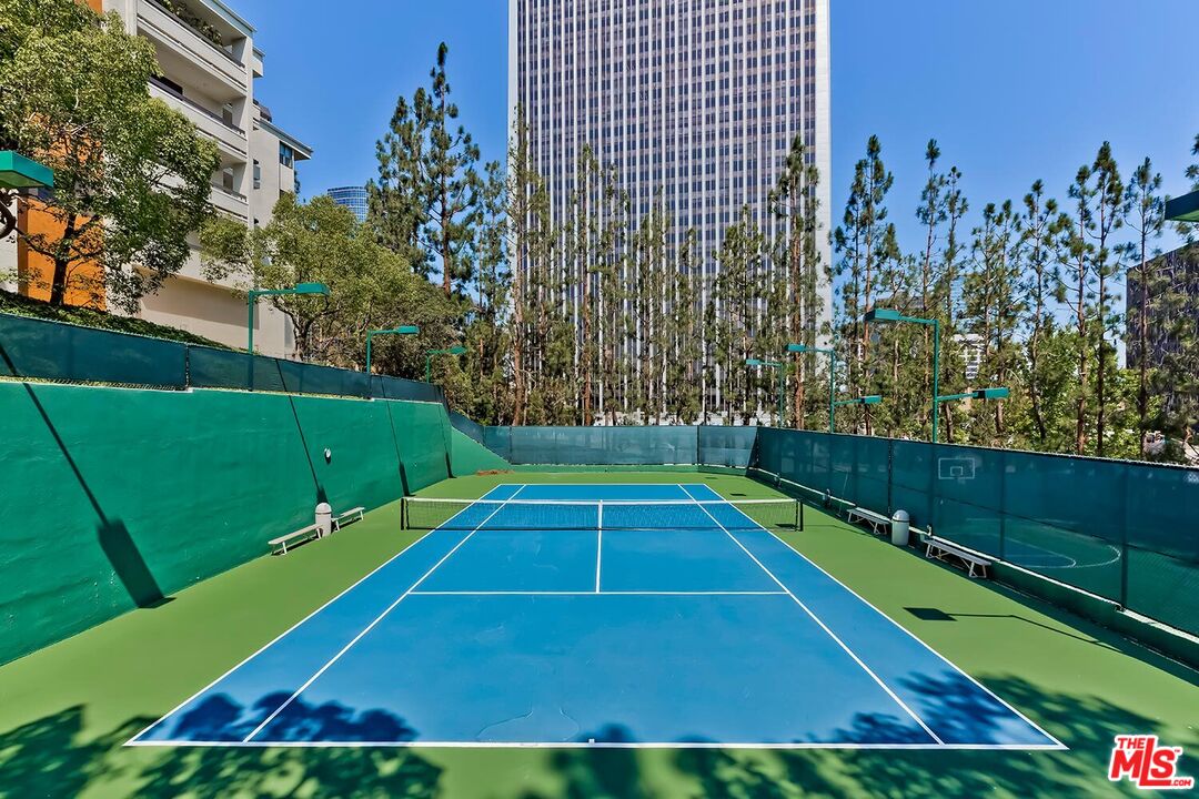 2131 Century Park Ln Unit: 314