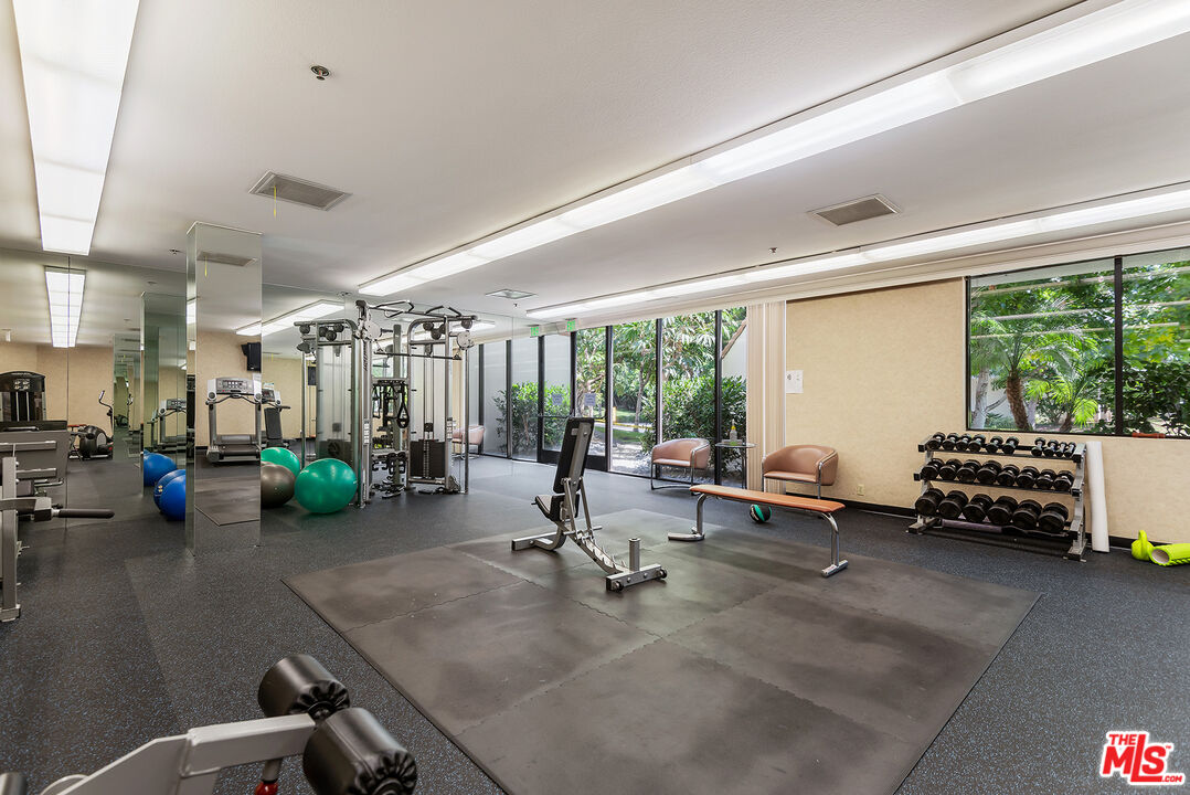 2122 Century Park Ln Unit: 411