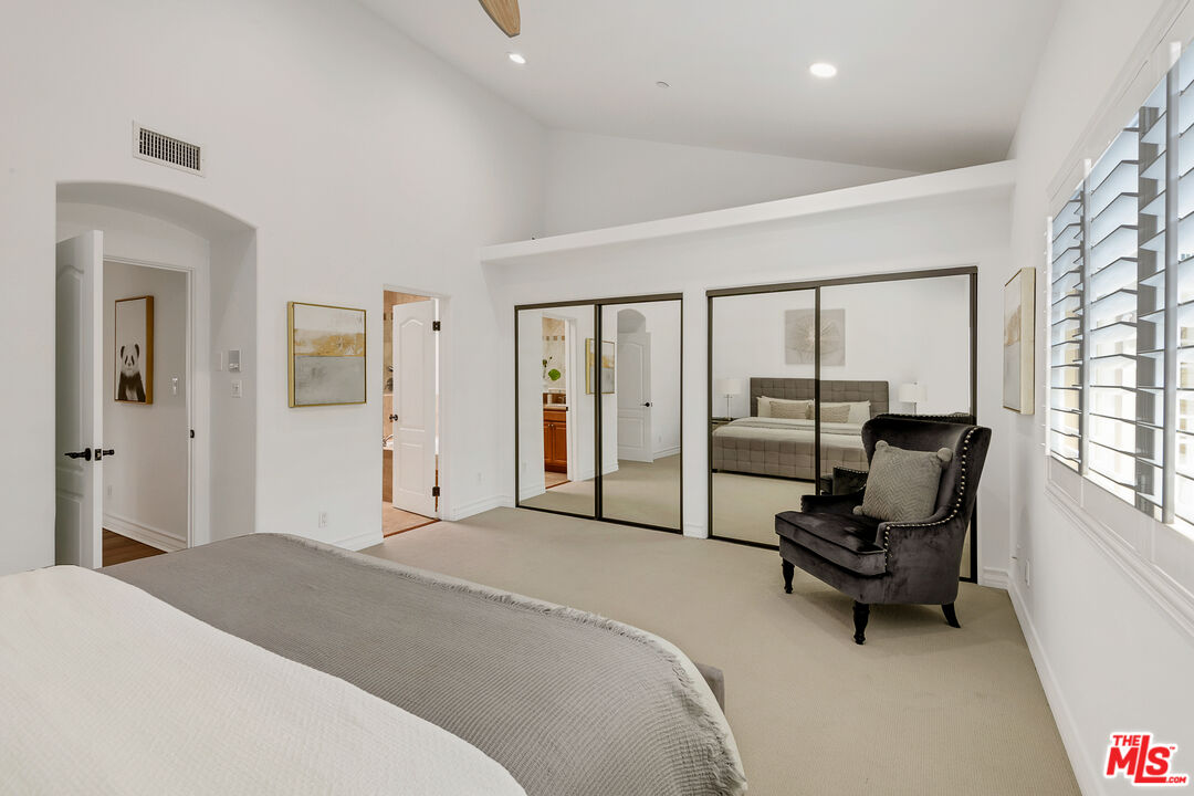 2005 Carnegie Ln Unit: A