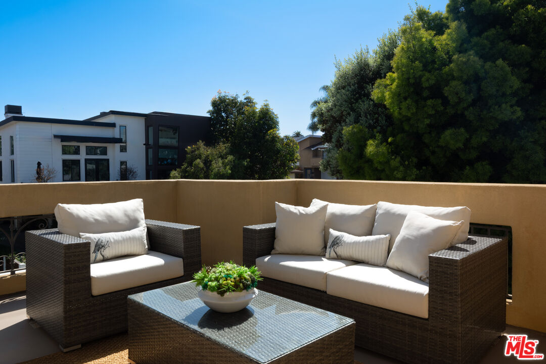 2005 Carnegie Ln Unit: A