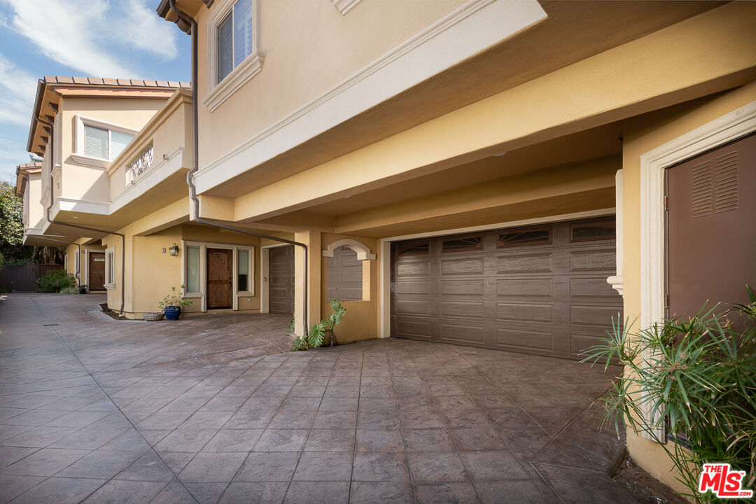 2005 Carnegie Ln Unit: A