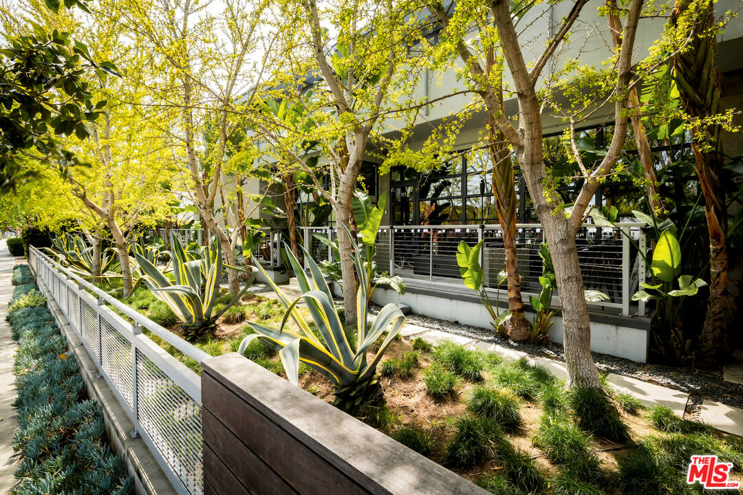 1534 17th St Unit: 101