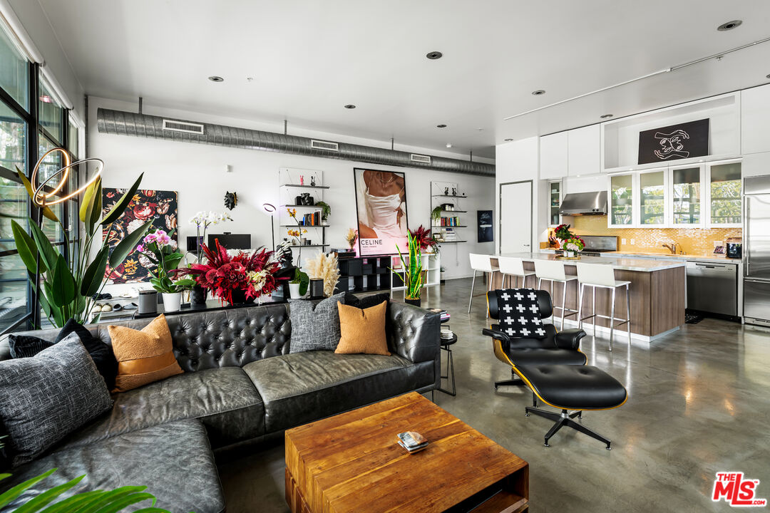 1534 17th St Unit: 101