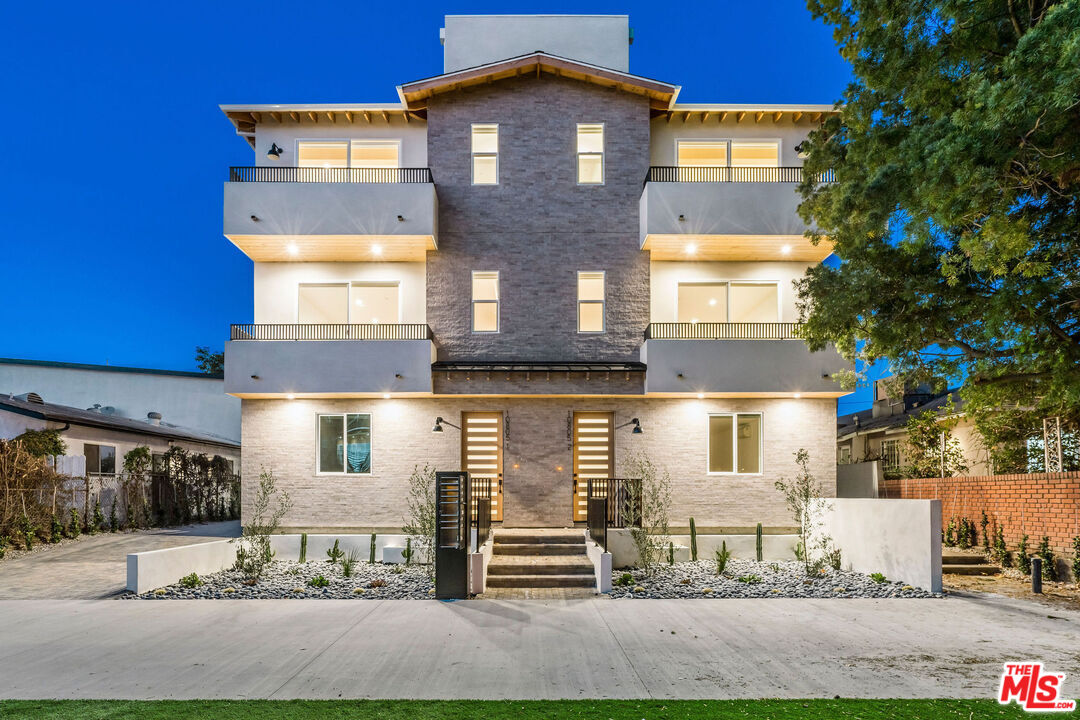 10807 Morrison St Unit: 1