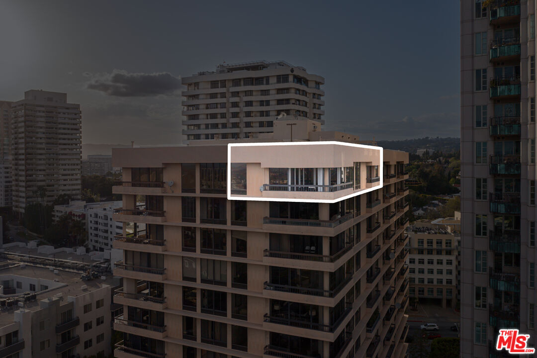 10590 Wilshire Blvd Unit: PH 1802