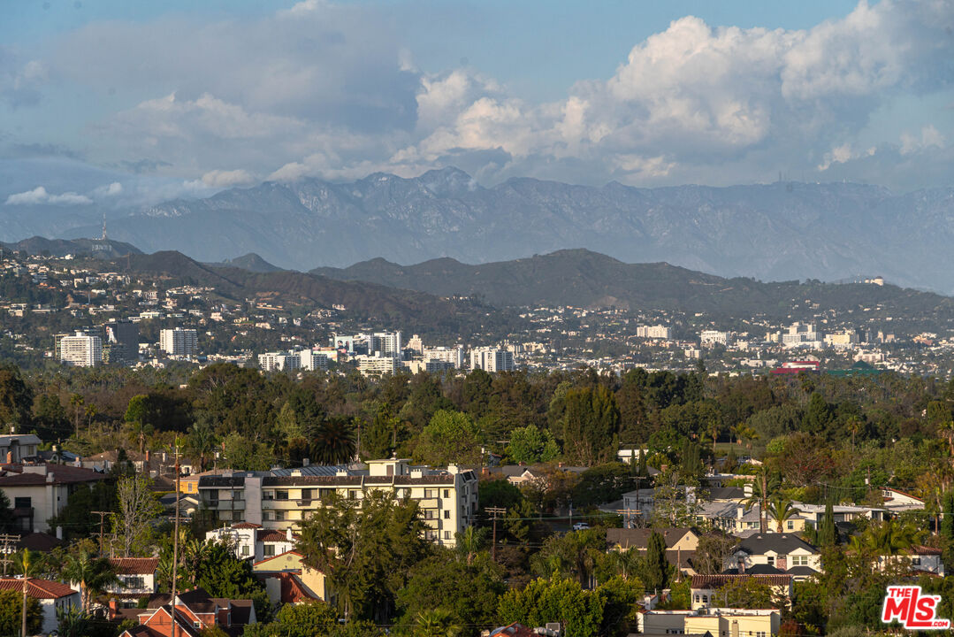 10590 Wilshire Blvd Unit: PH 1802