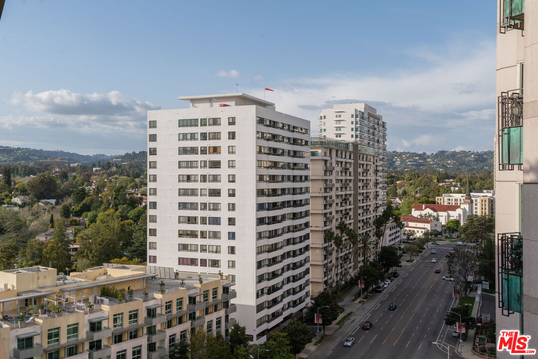 10590 Wilshire Blvd Unit: PH 1802