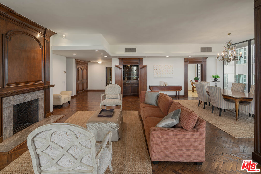 10590 Wilshire Blvd Unit: PH 1802