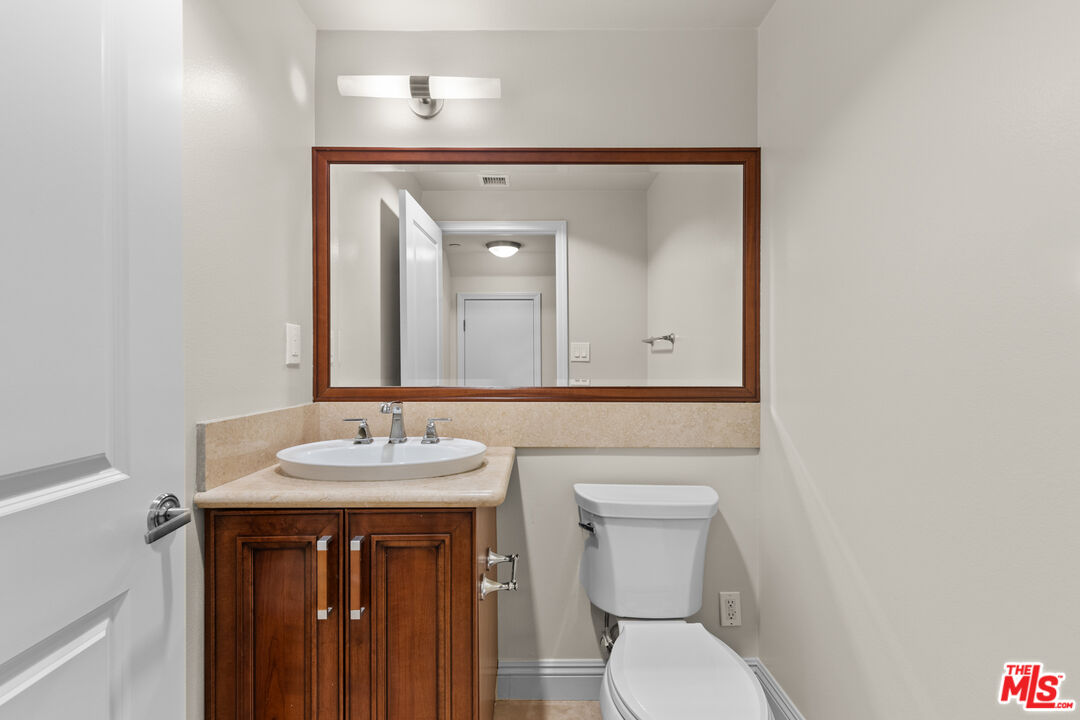 11323 Huston St Unit: 7