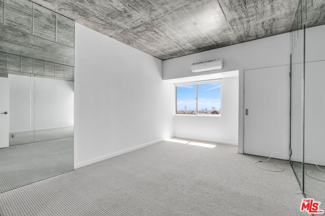 1155 N La Cienega Blvd Unit: 307