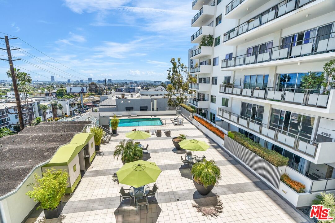 1155 N La Cienega Blvd Unit: 307