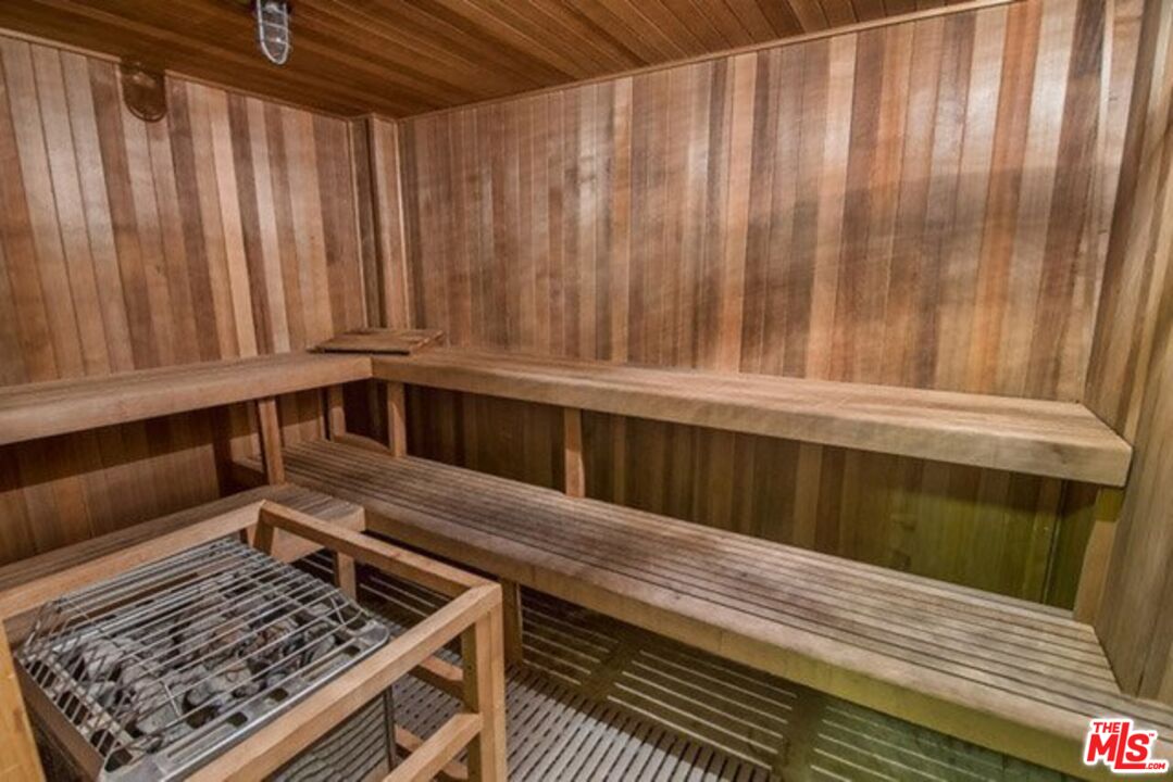 1155 N La Cienega Blvd Unit: 307