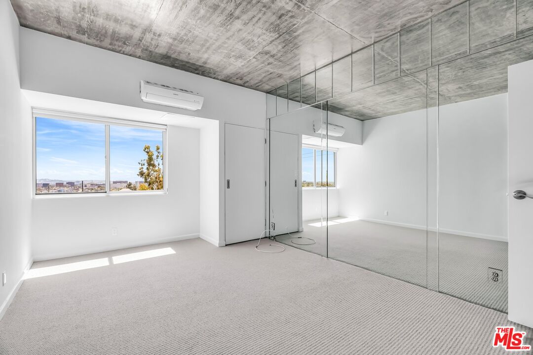 1155 N La Cienega Blvd Unit: 307