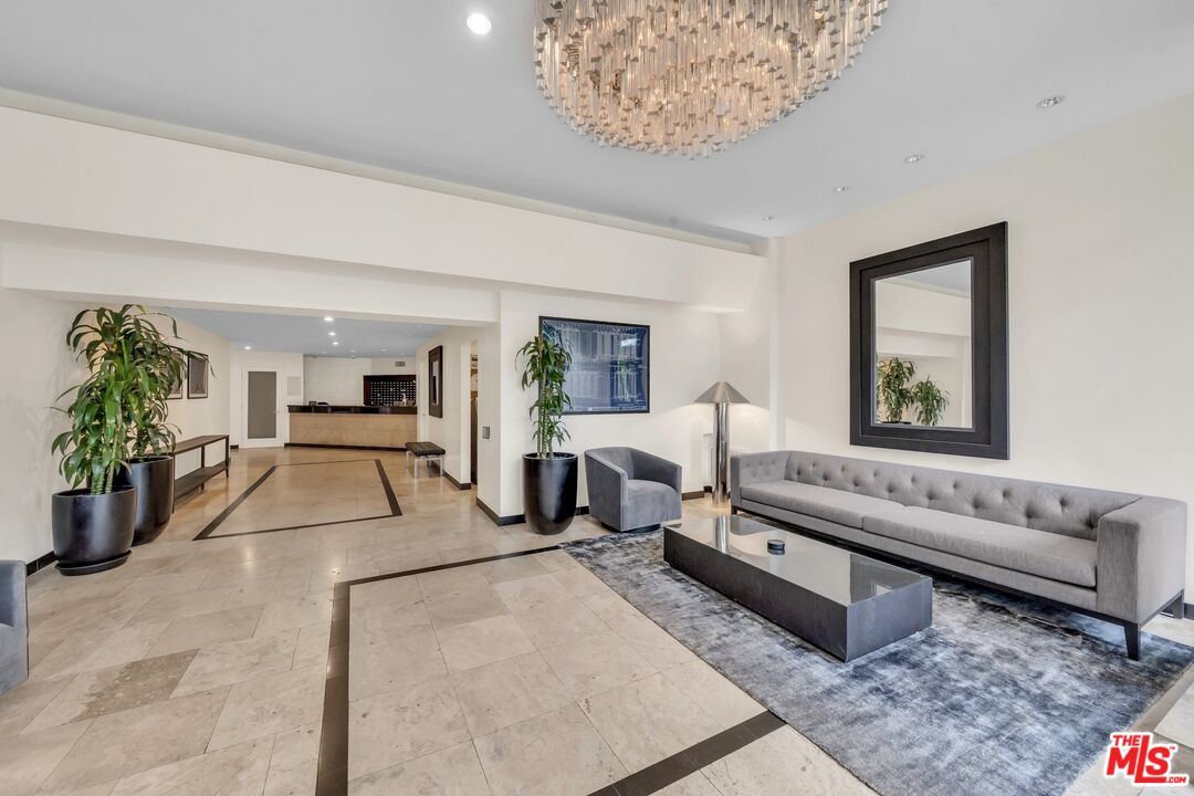 1155 N La Cienega Blvd Unit: 307