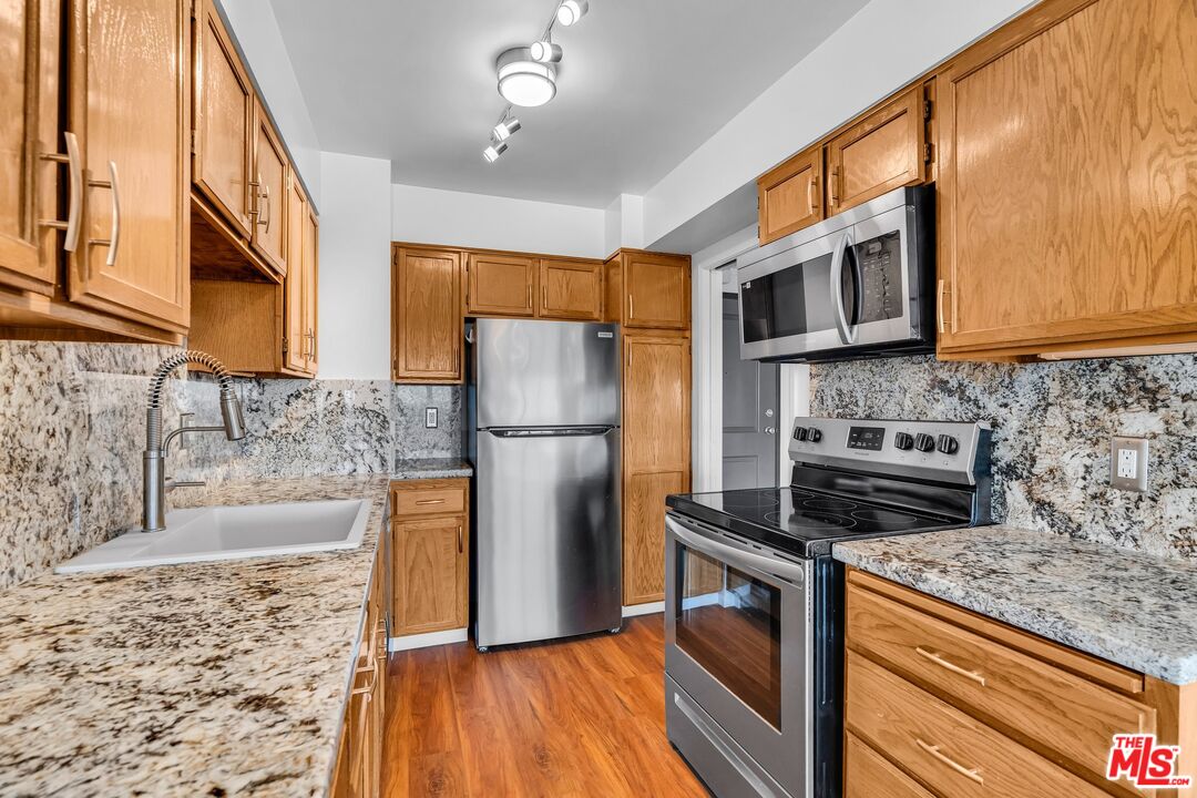 1155 N La Cienega Blvd Unit: 307